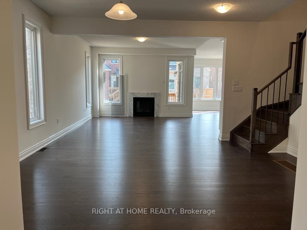 12 Ixworth Circle