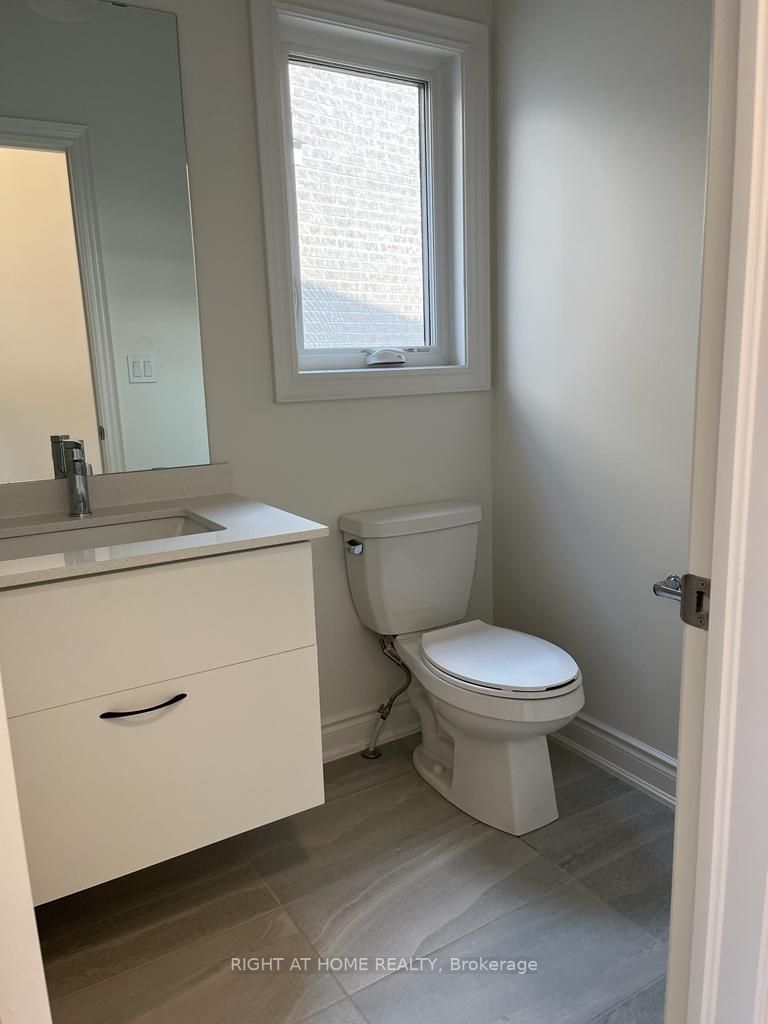 12 Ixworth Circle