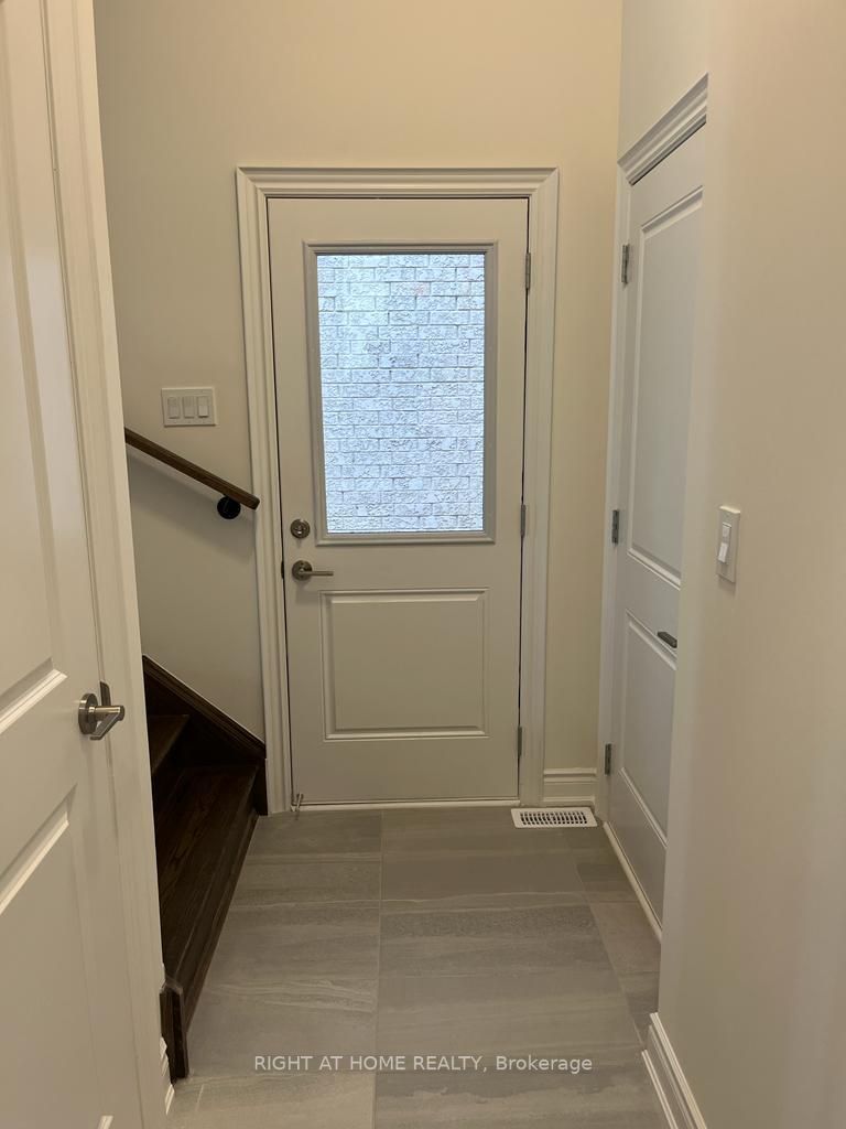 12 Ixworth Circle