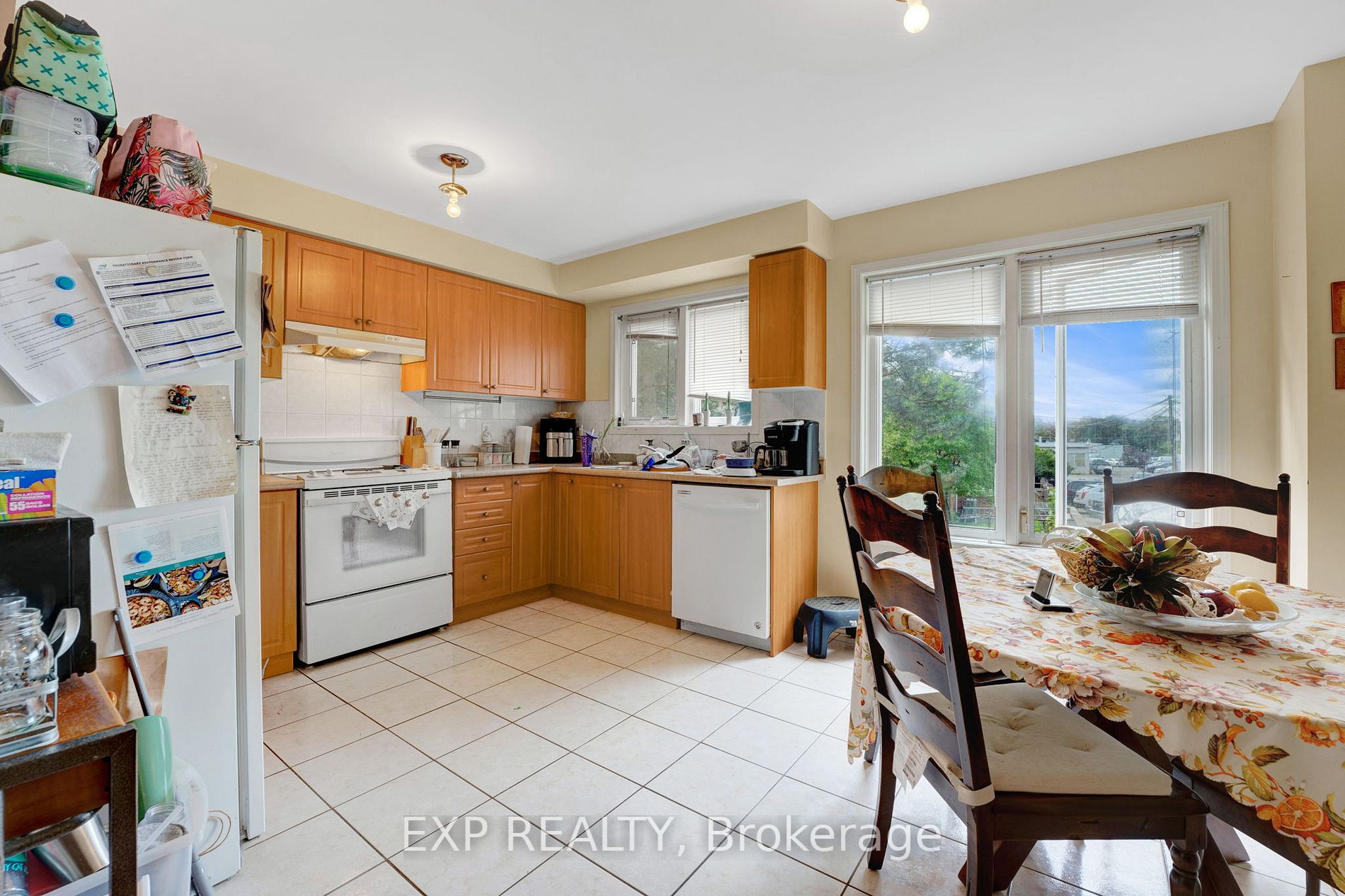 1128 Dundas St W, #92