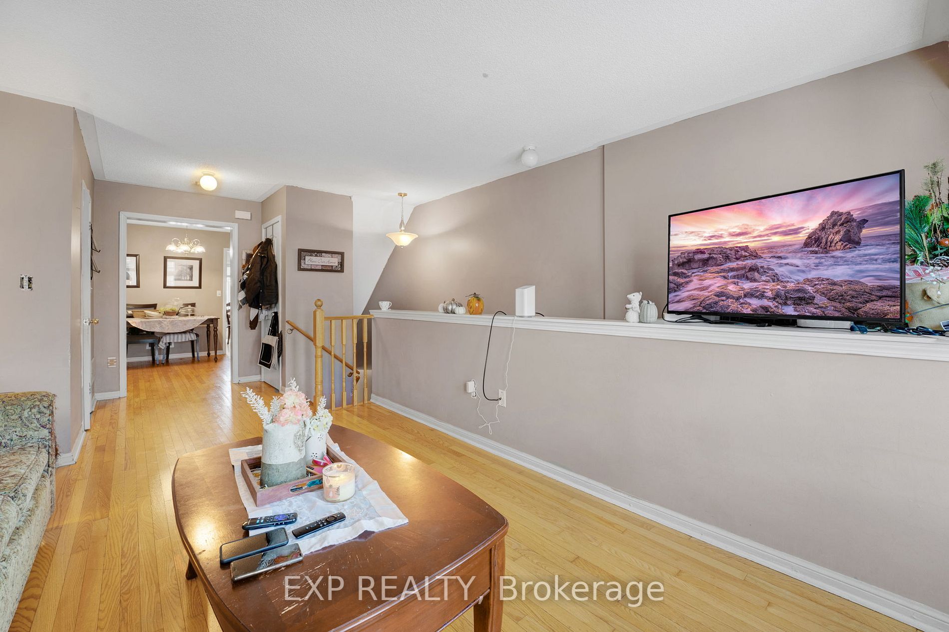 1128 Dundas St W, #92