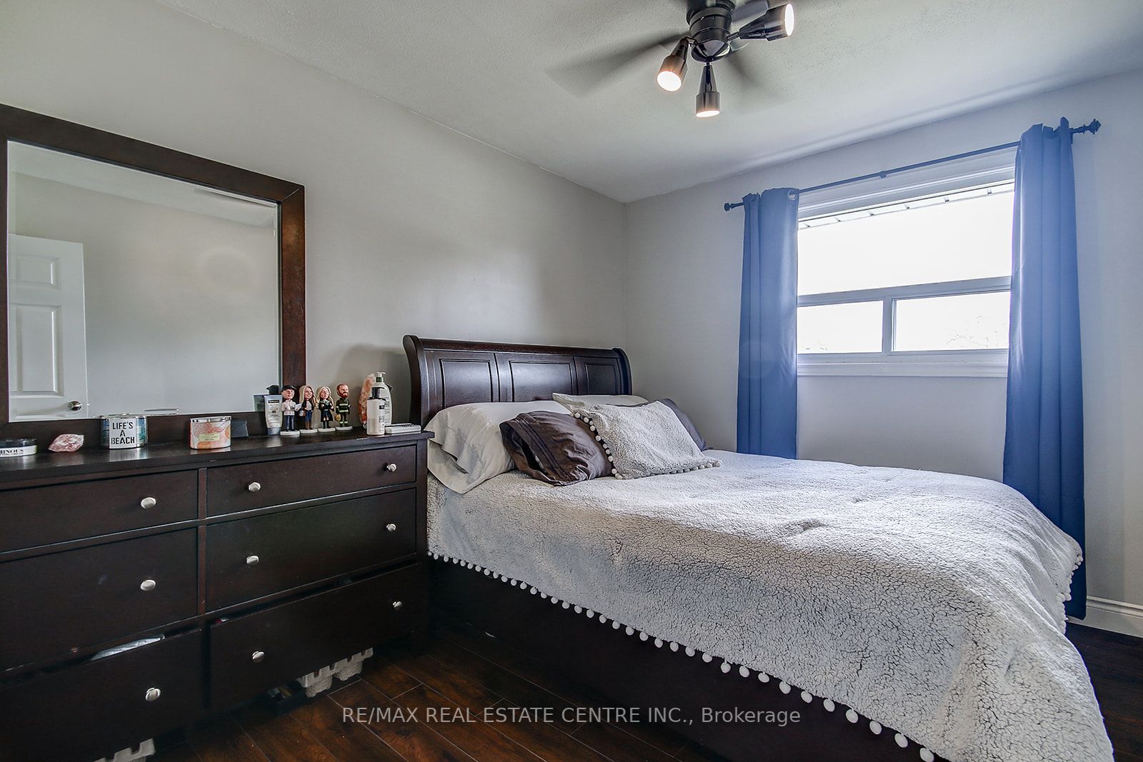 43 Langstone Cres