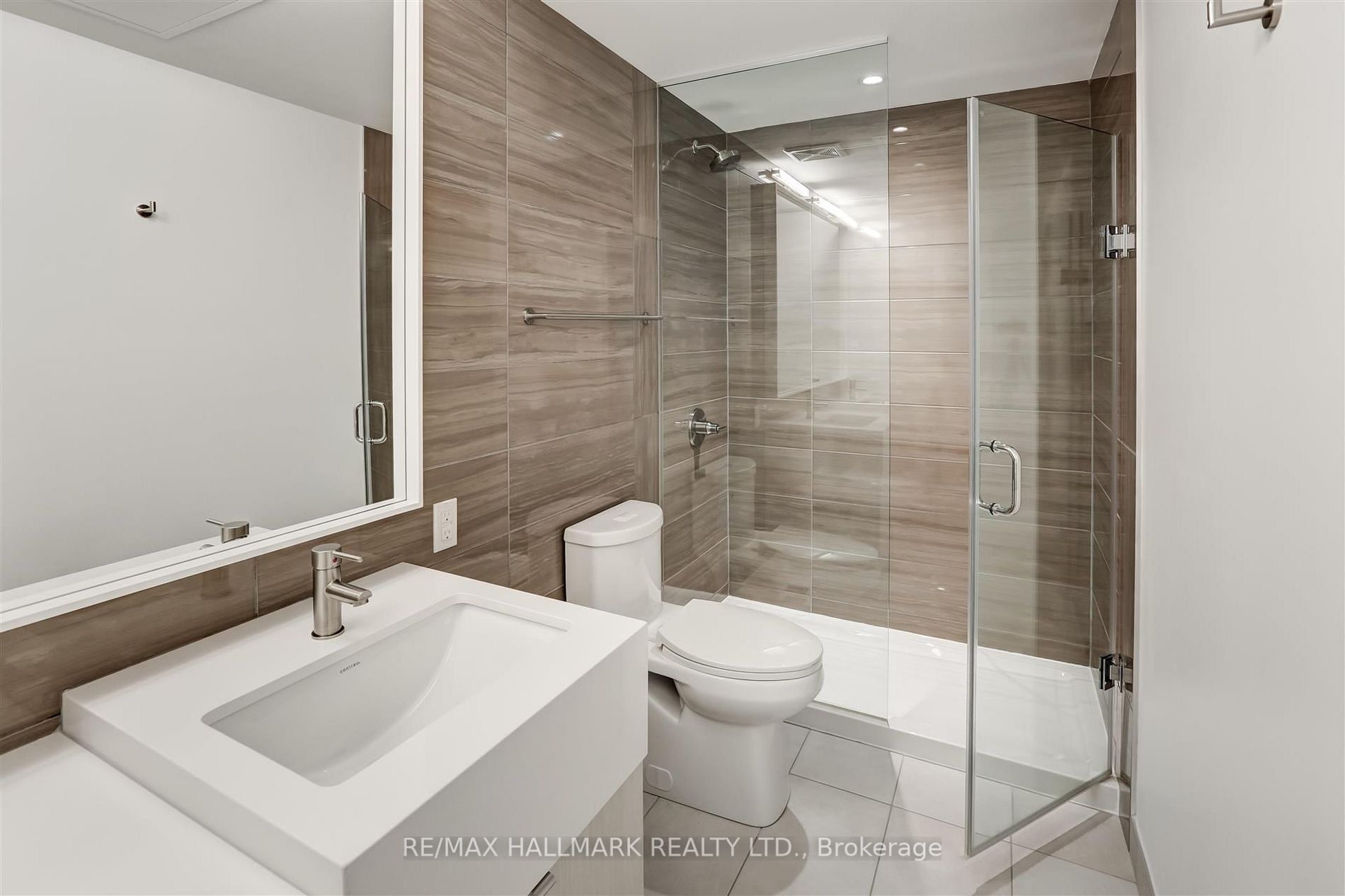55 Quebec Ave, #Th106