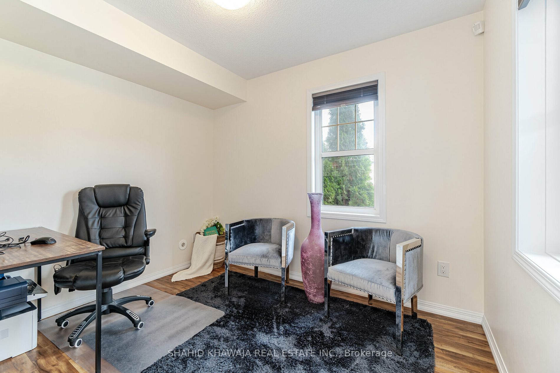 201 Woodley Crescent