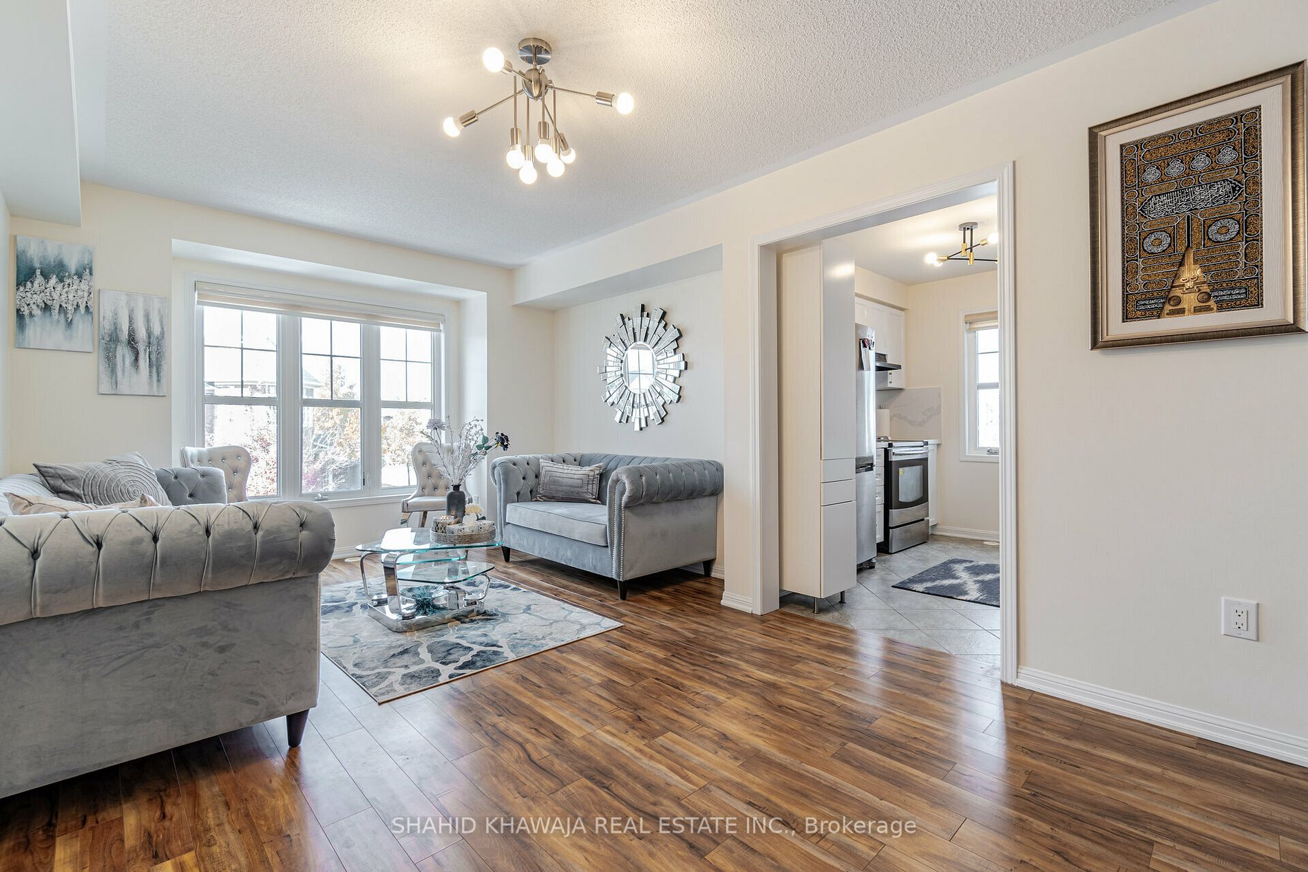 201 Woodley Crescent