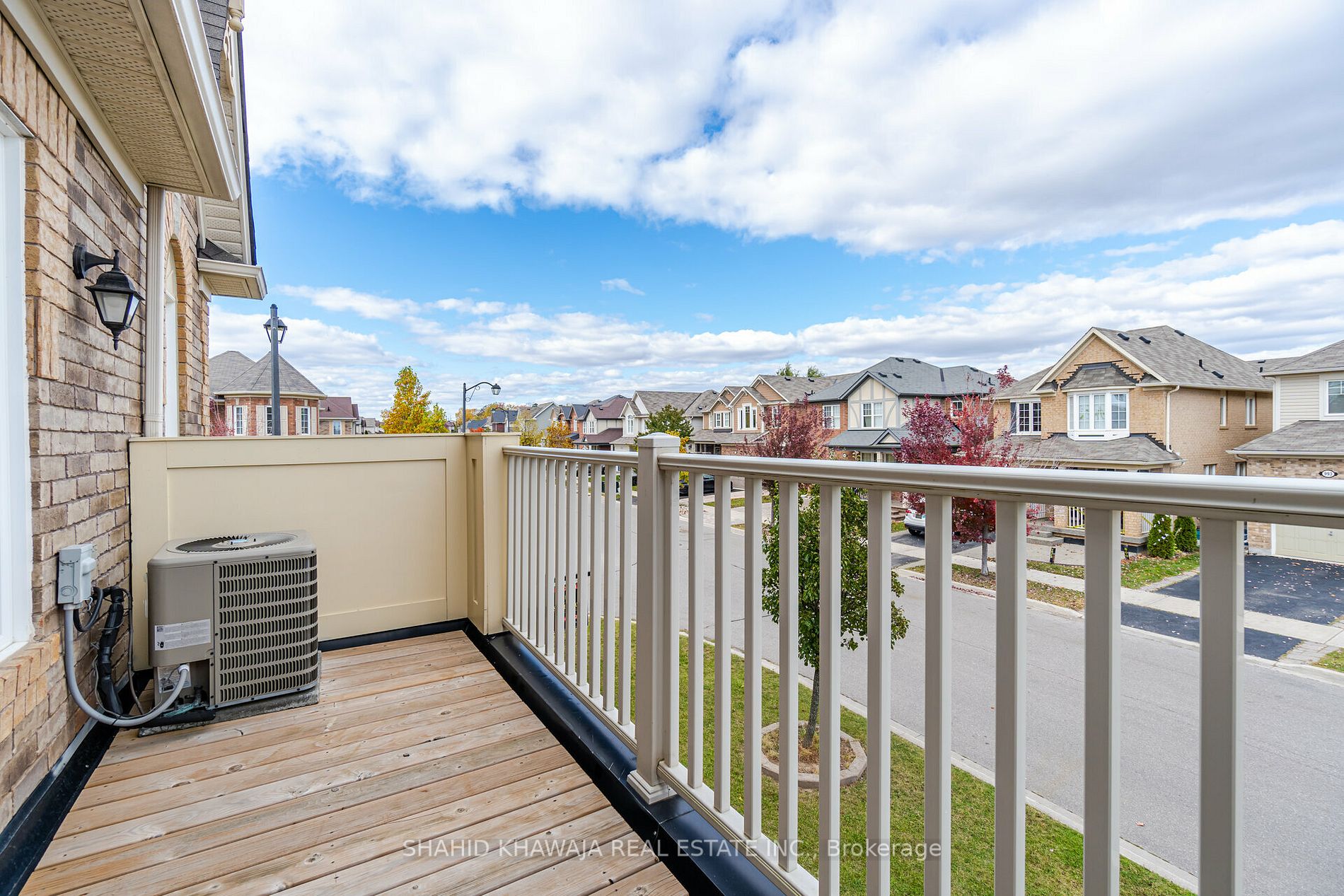 201 Woodley Crescent