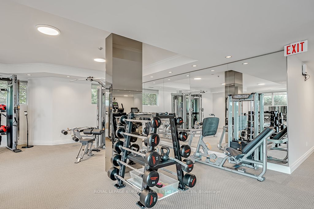 2190 Lakeshore Rd, #303