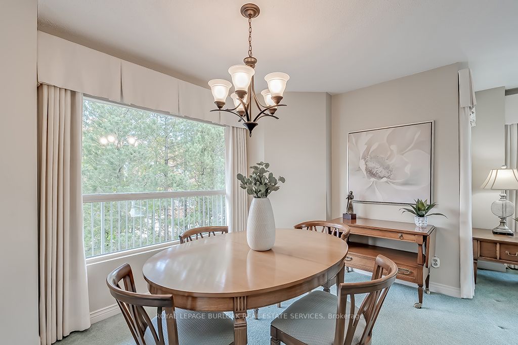 2190 Lakeshore Rd, #303