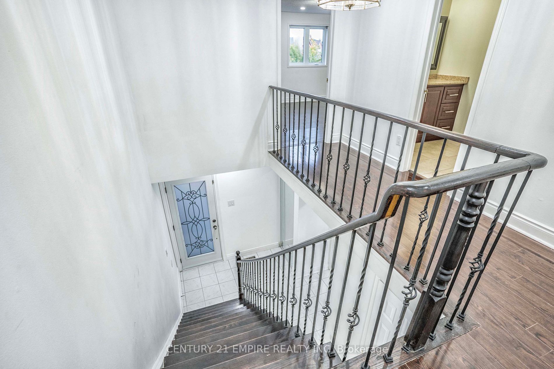 87 Sandmere Ave