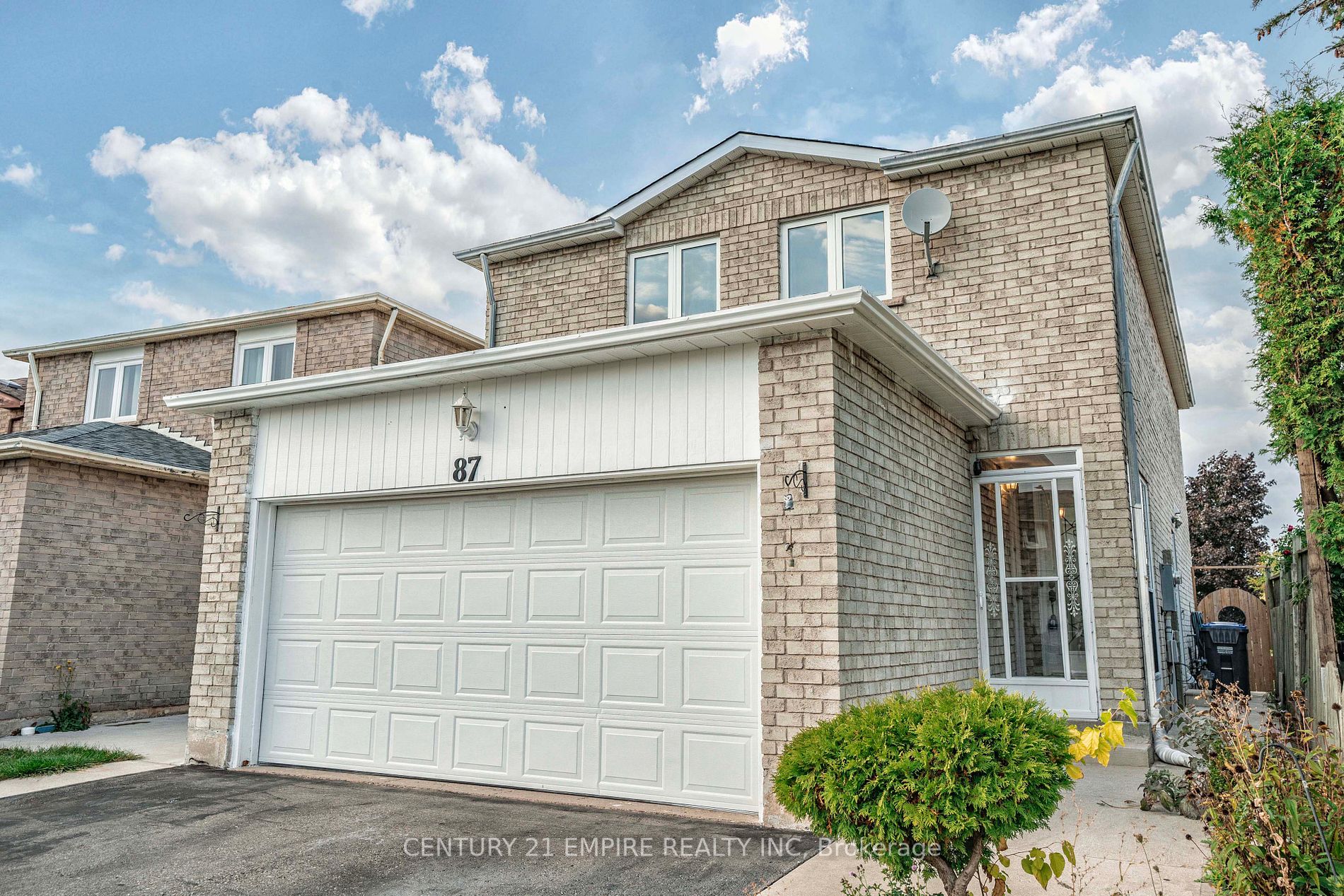 87 Sandmere Ave