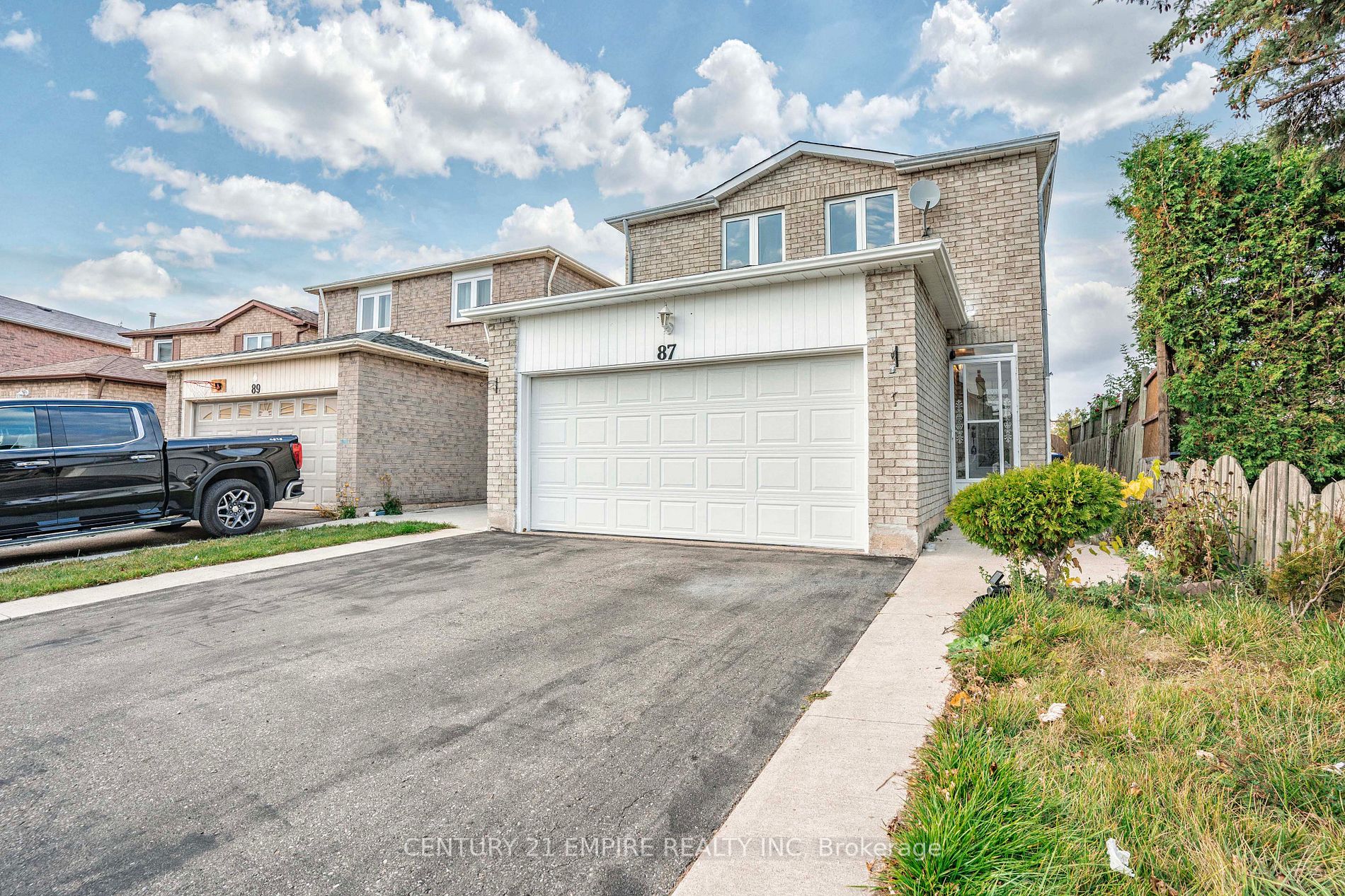 87 Sandmere Ave