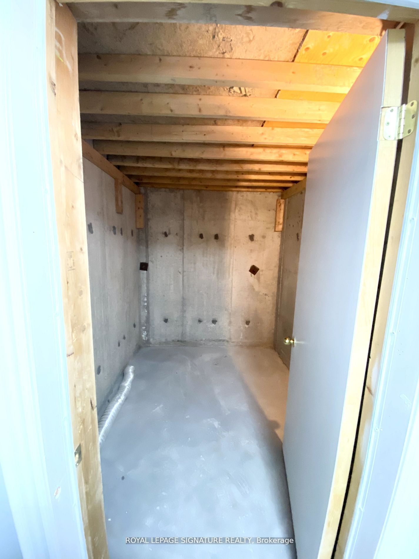 74 Baha Cres, #2