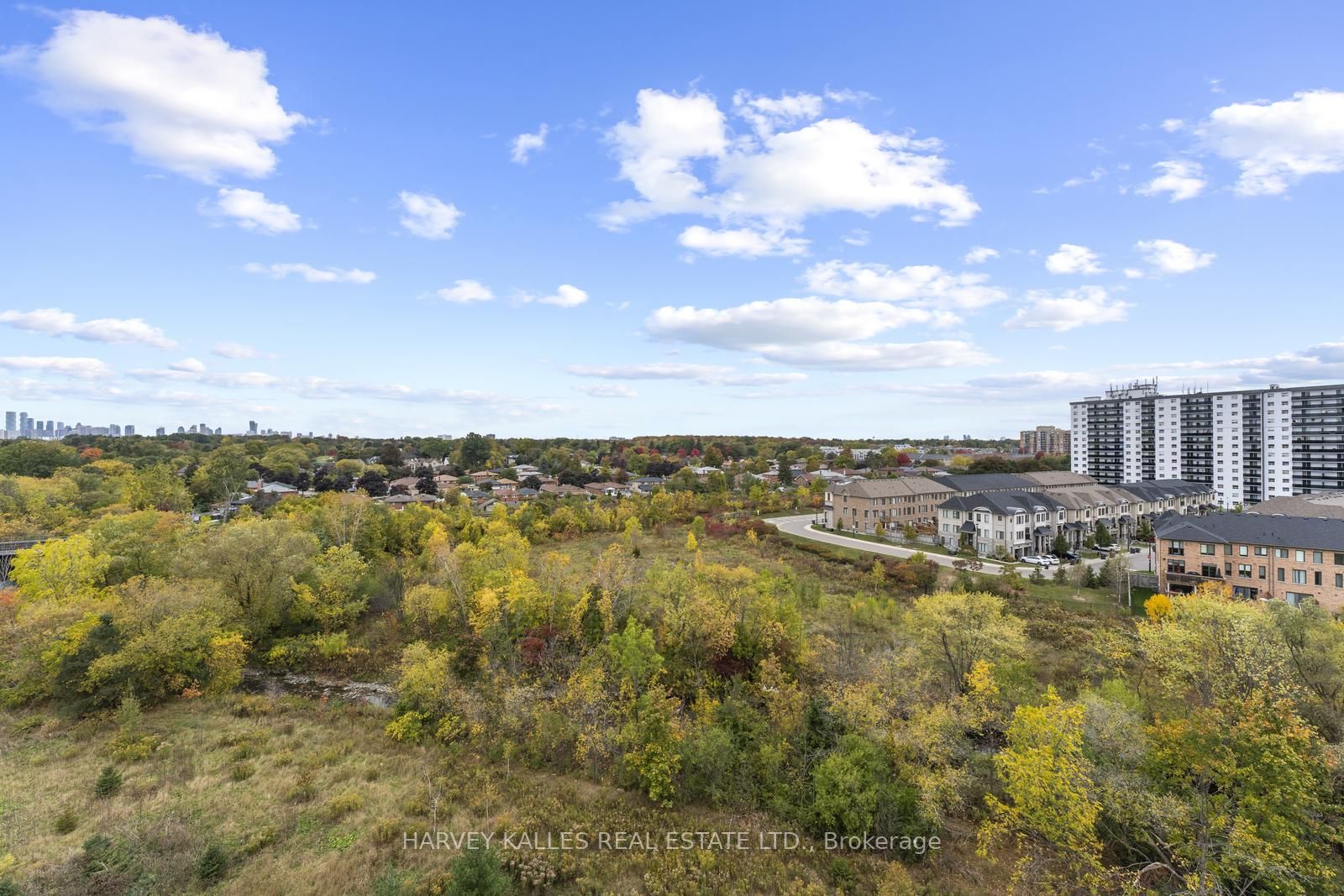 1063 Douglas Mccurdy Comm Circ, #702