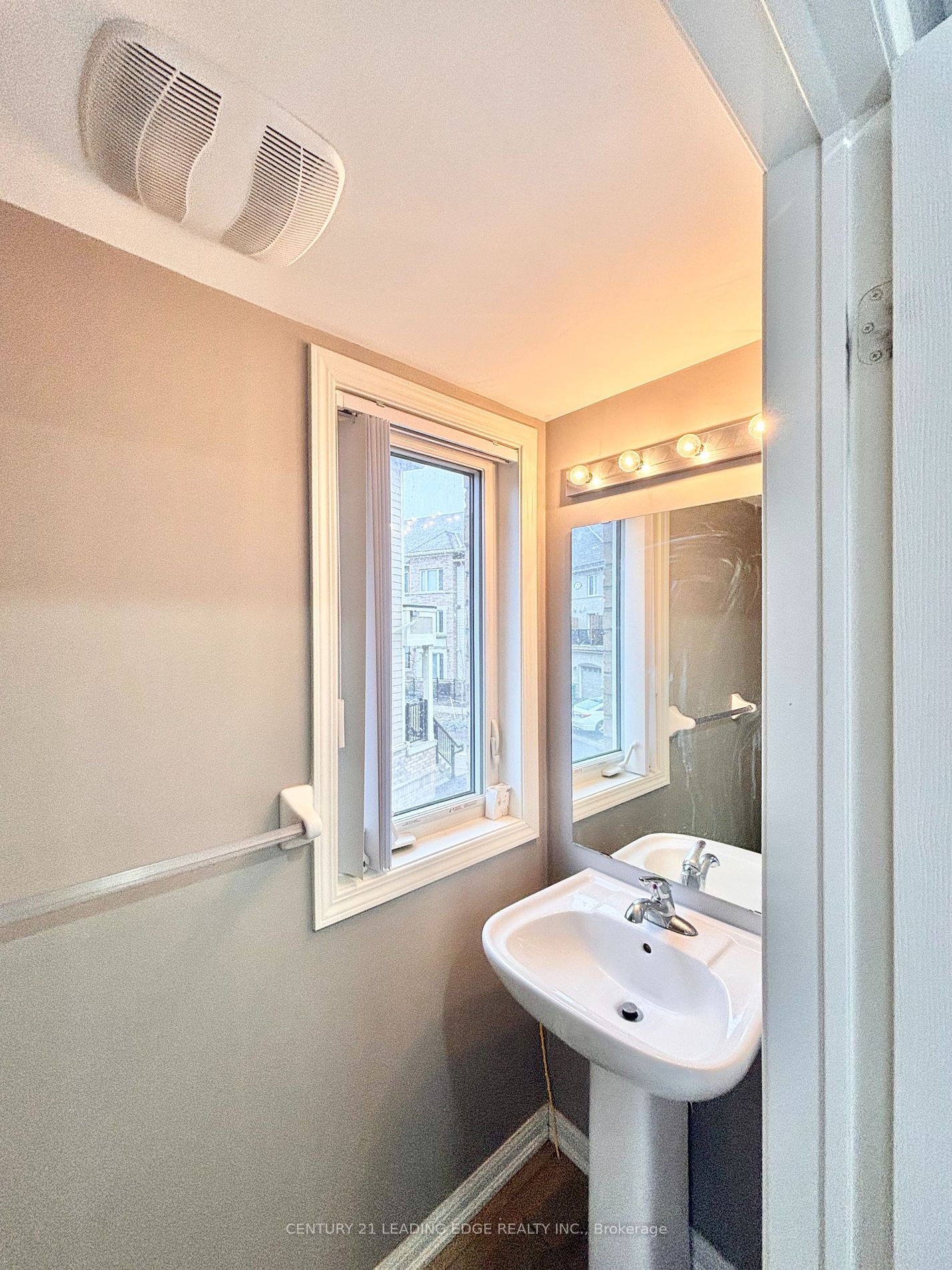 1 Beckenrose Crt, #140