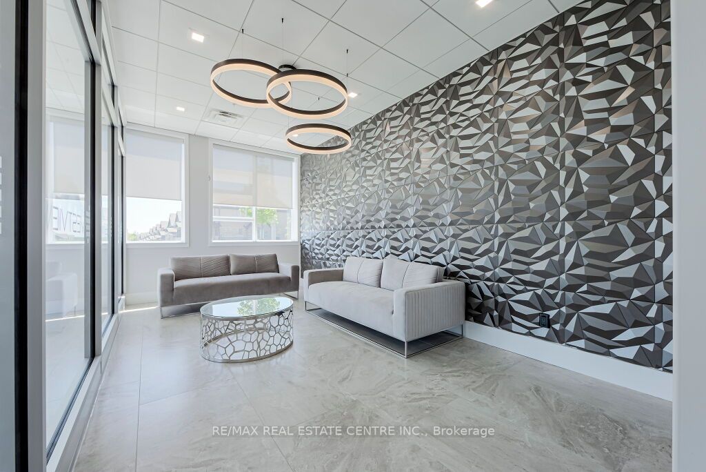 105 Spencer Ave, #305