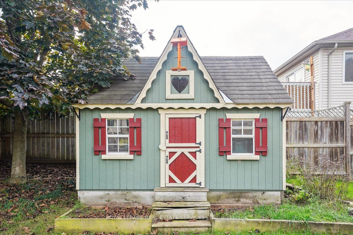 12 Kingsley Rd