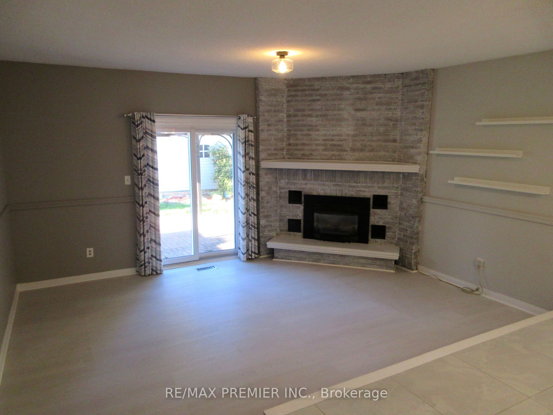 27 Boreham Circ