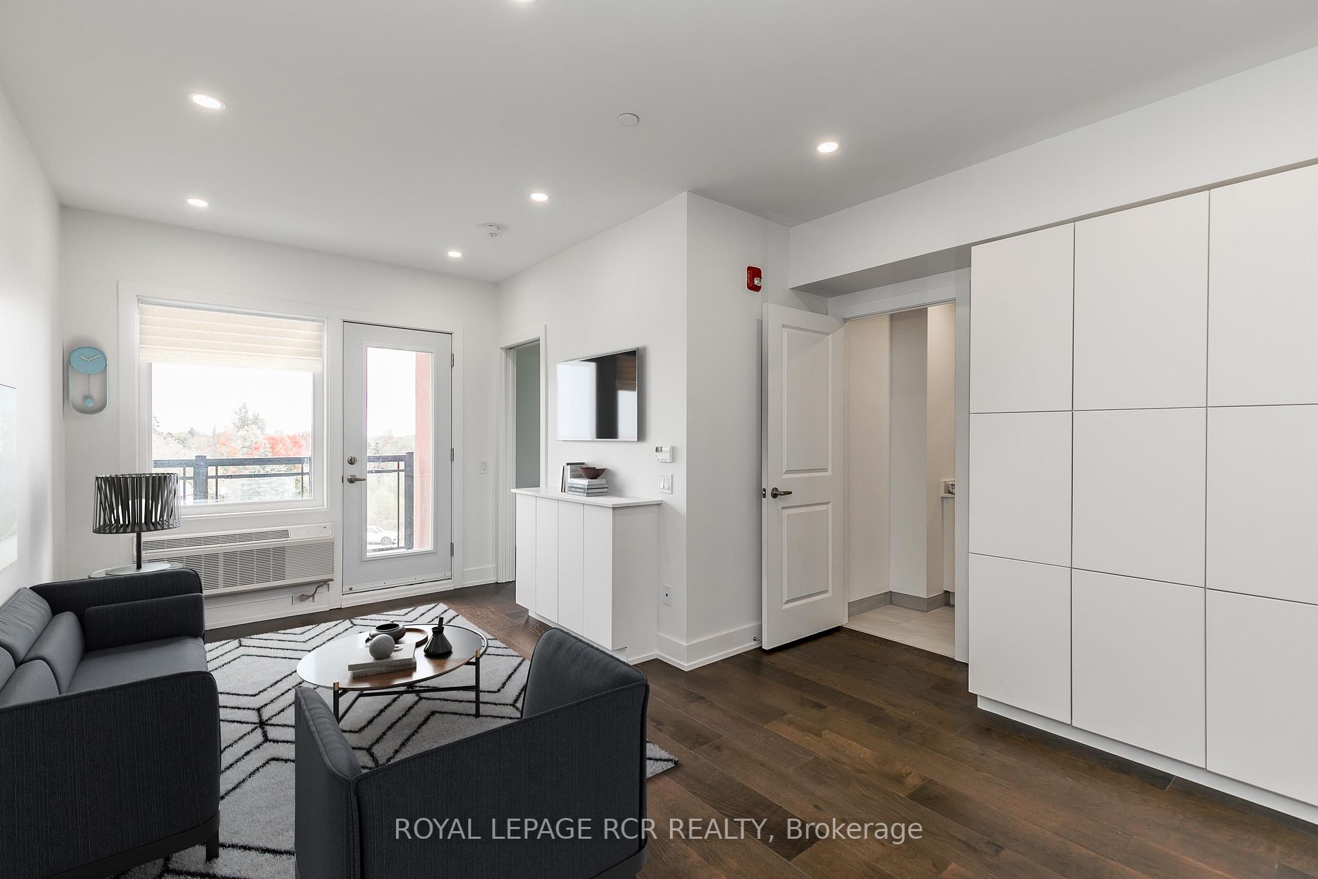 310 Broadway Ave, #303