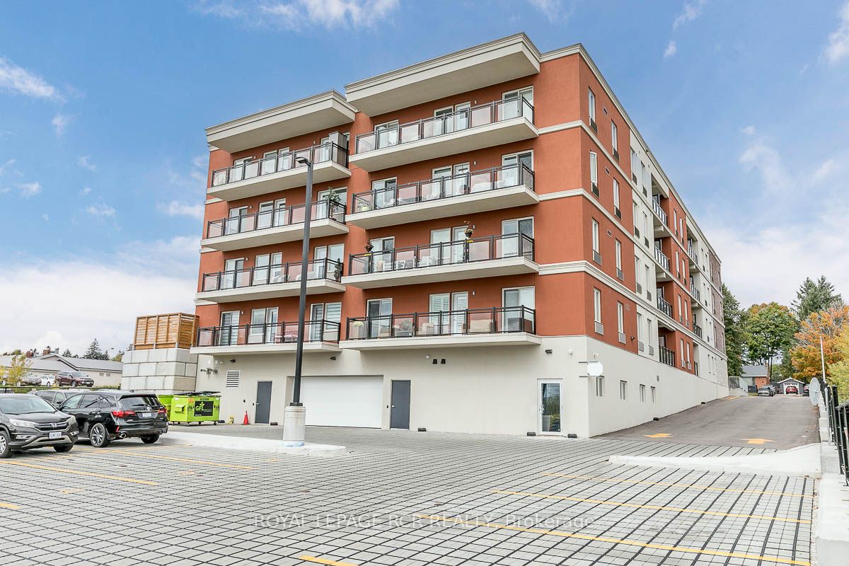 310 Broadway Ave, #303