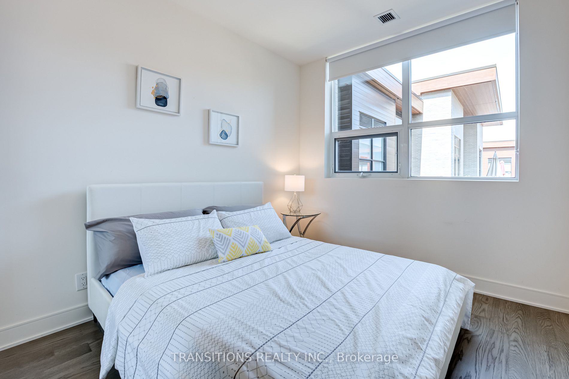 1575 Lakeshore Rd W, #441