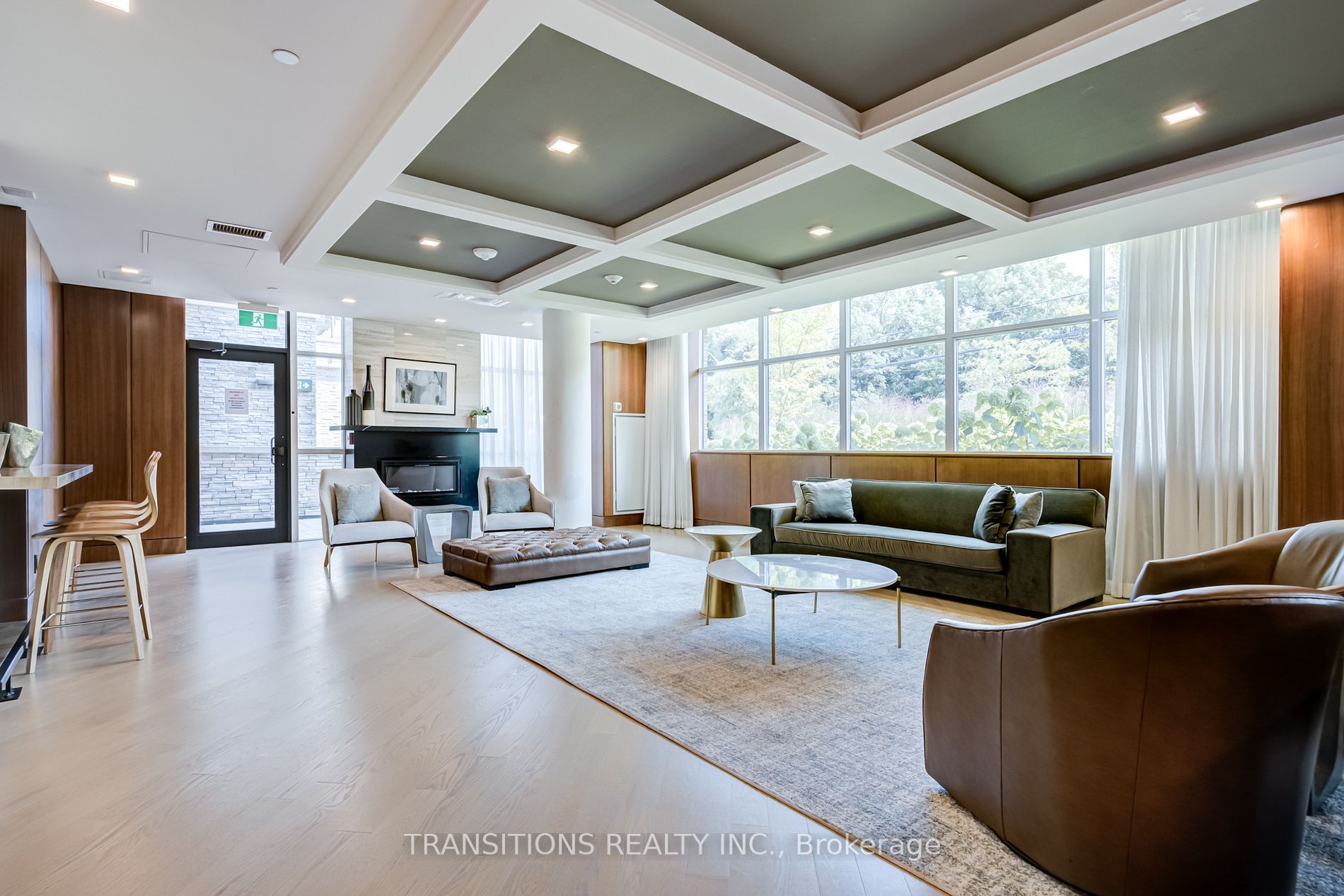 1575 Lakeshore Rd W, #441