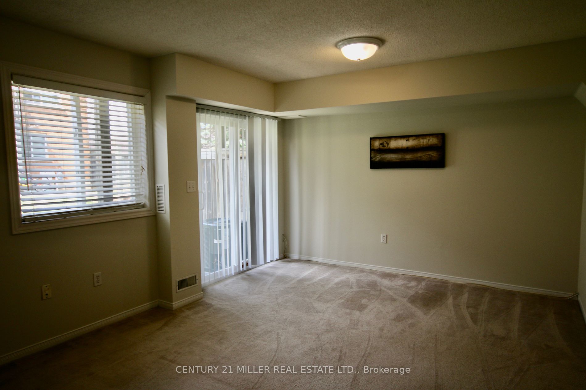 5530 Glen Erin Dr, #140