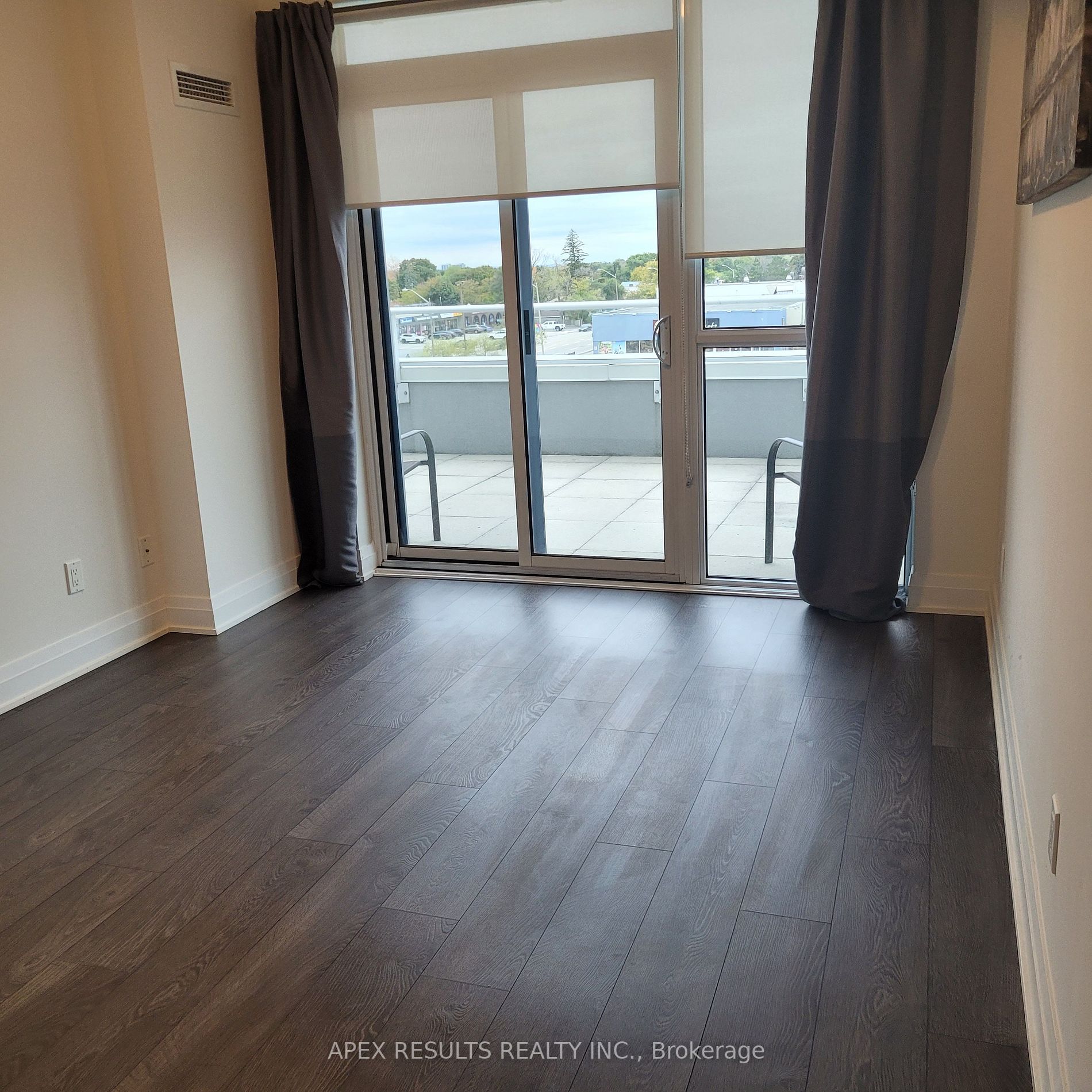 55 Speers Rd, #411