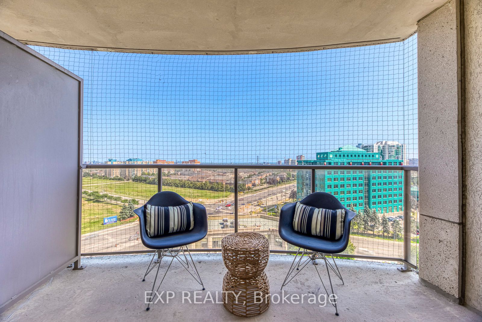 25 Kingsbridge Garden Circ, #1216