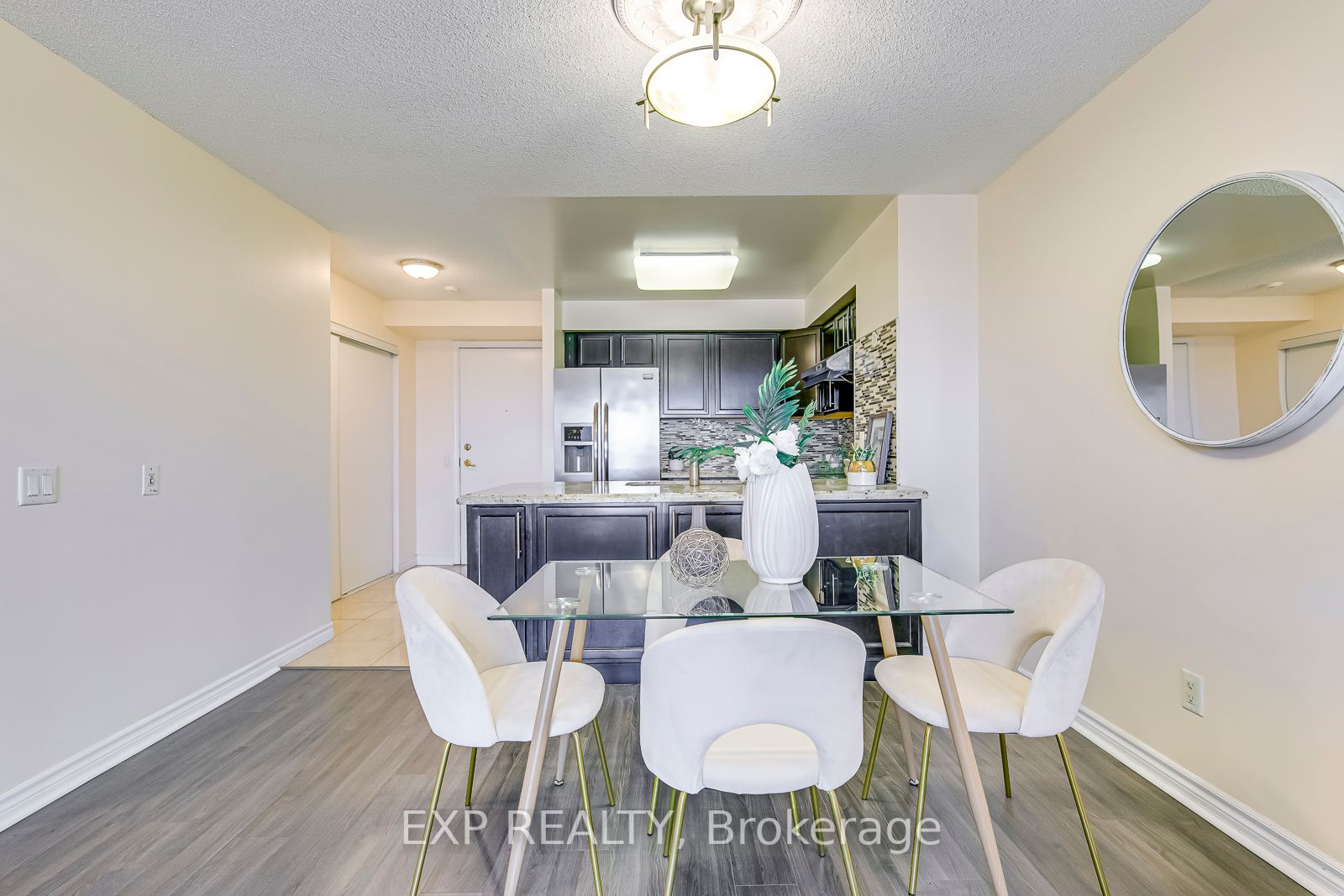 25 Kingsbridge Garden Circ, #1216