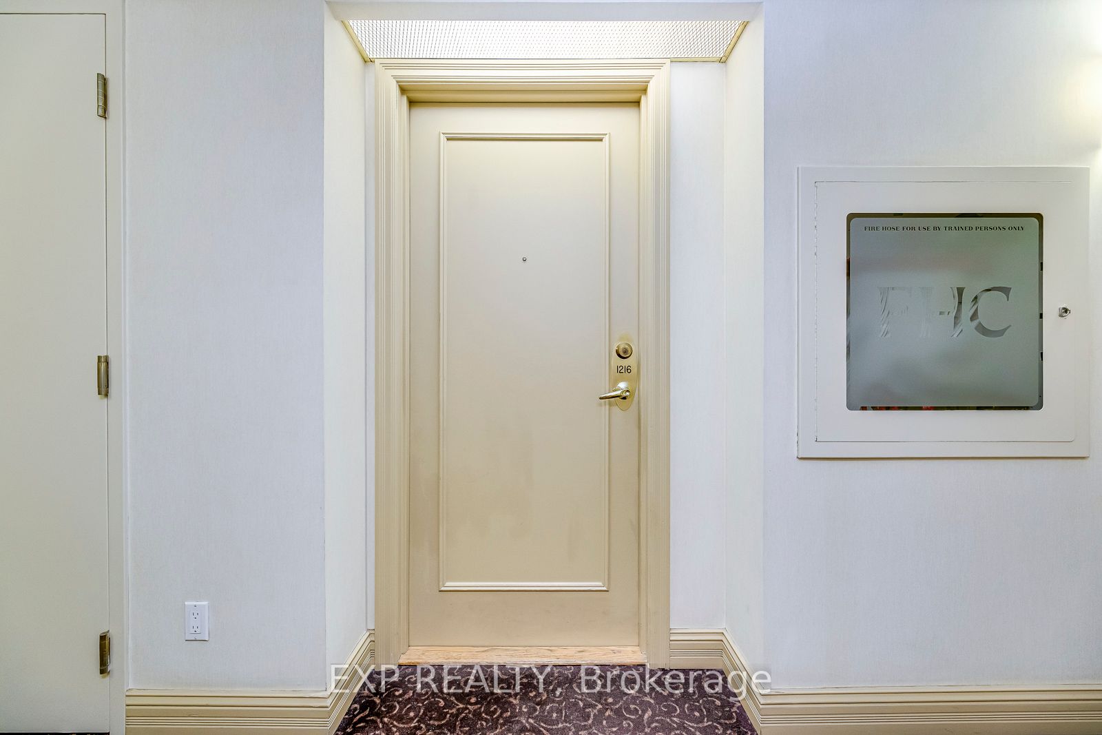 25 Kingsbridge Garden Circ, #1216