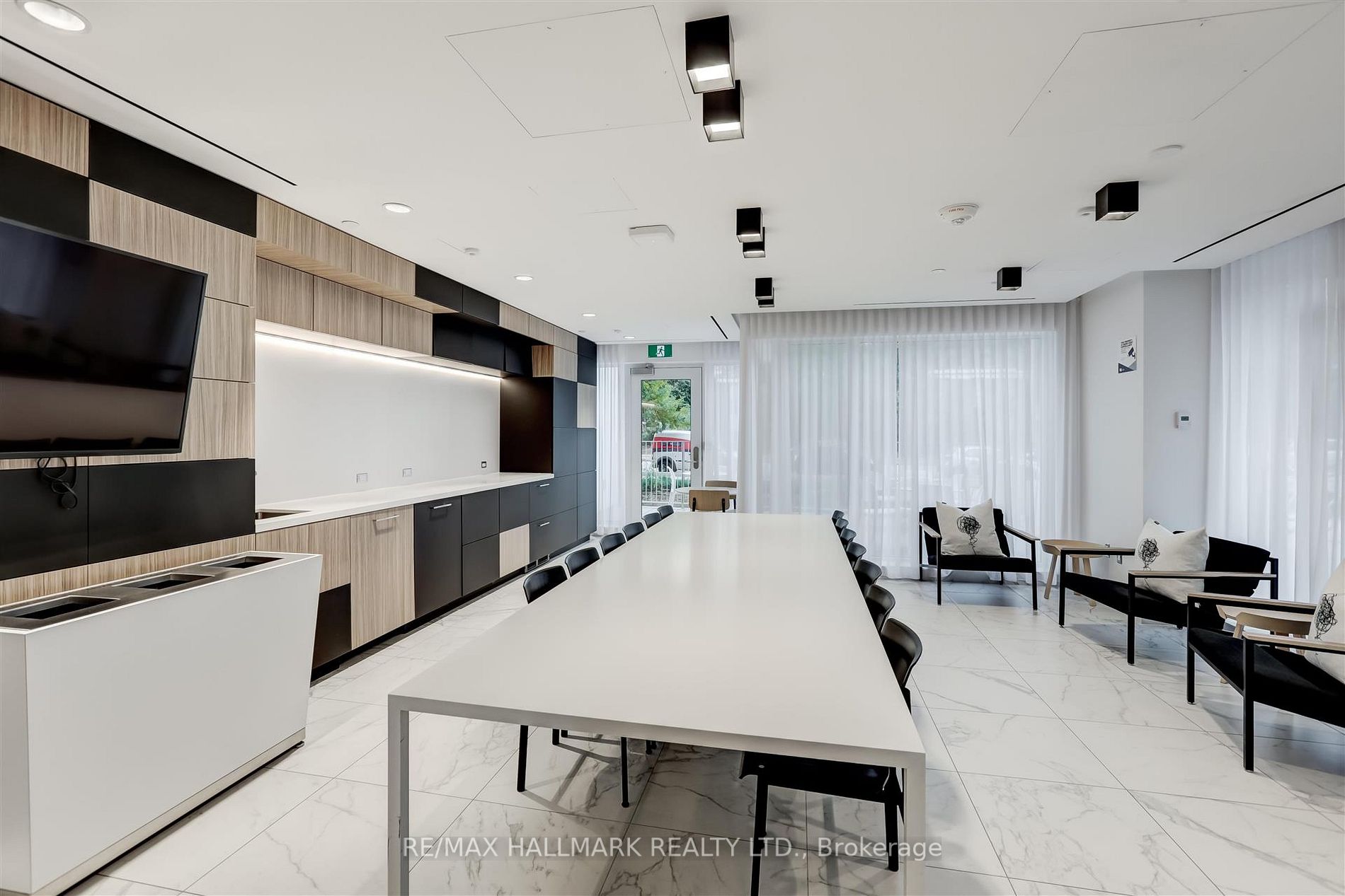 50 High Park Ave, #Th101
