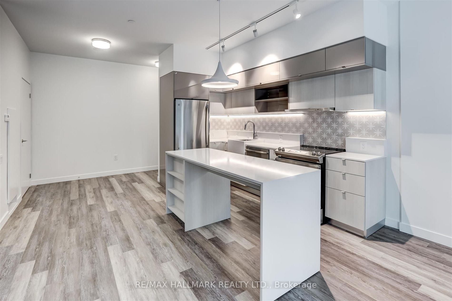 50 High Park Ave, #Th101