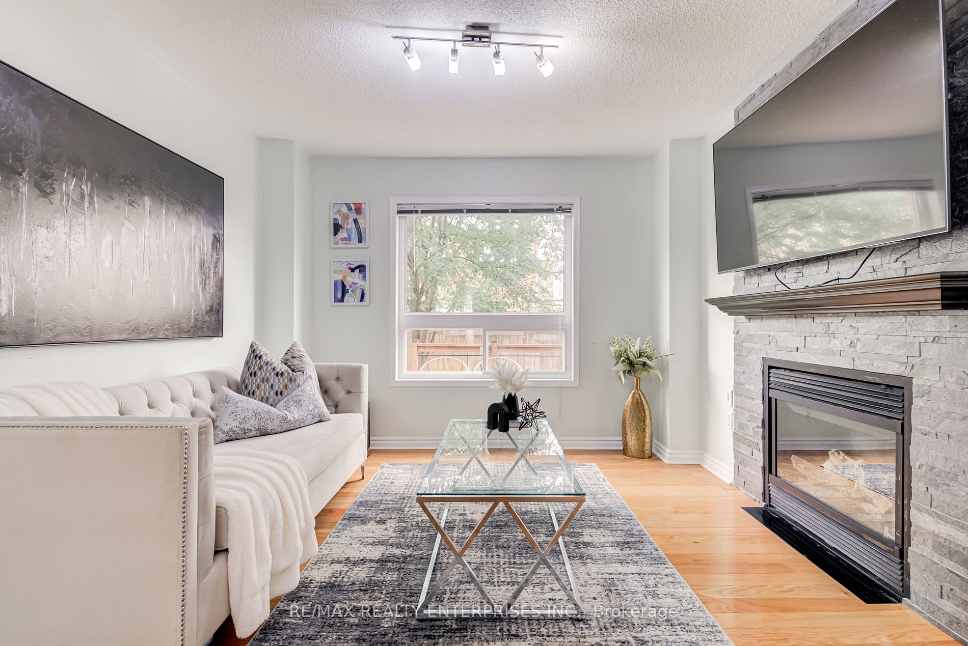 50 Dunure Cres