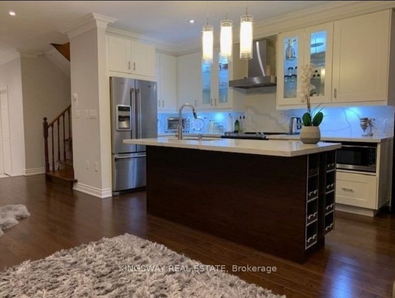 5945 Stonebriar Cres