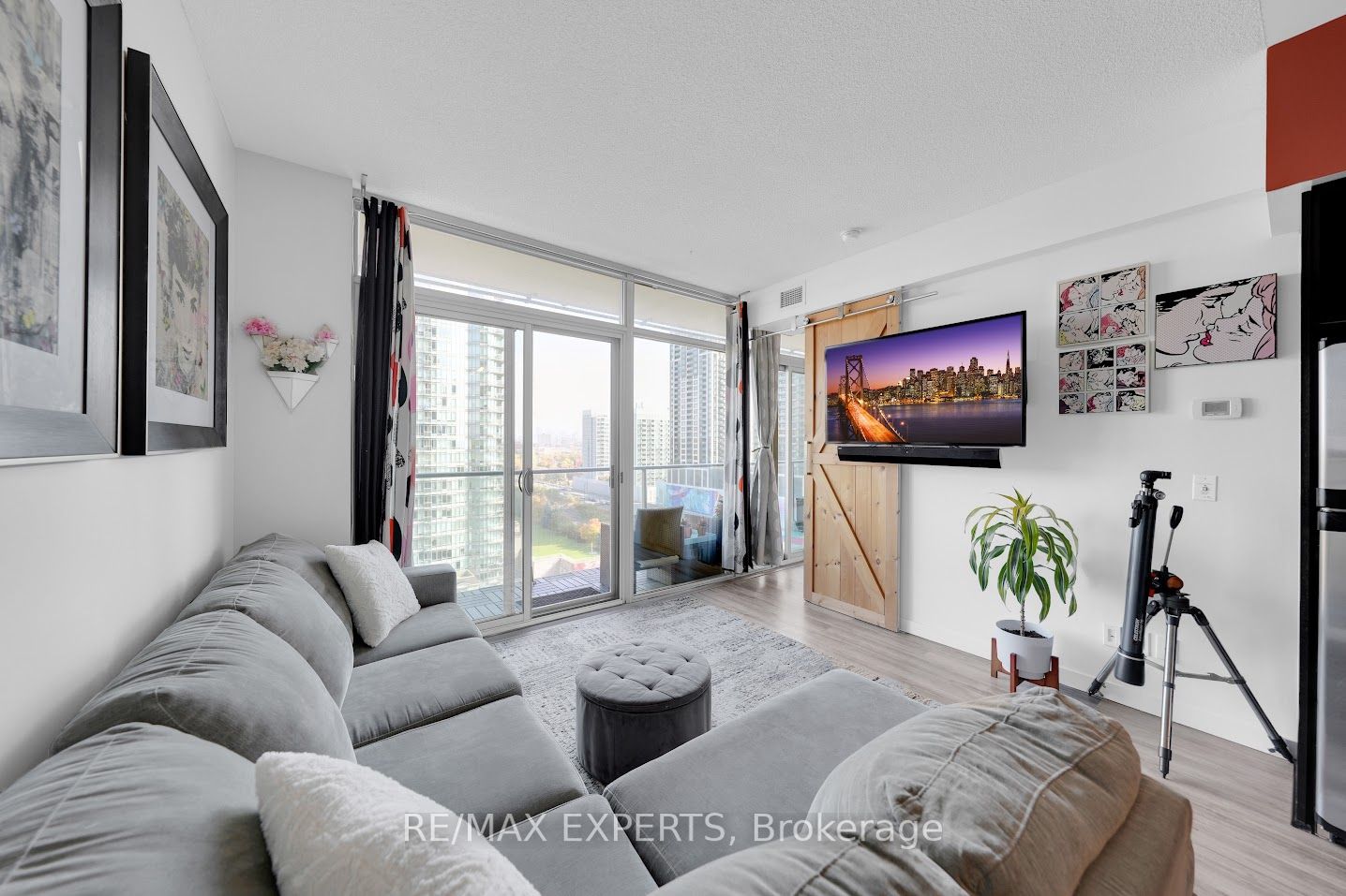 103 The Queensway, #1316
