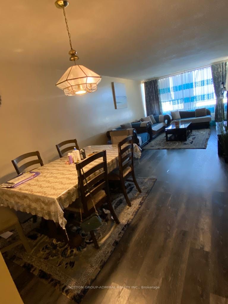 320 Dixon Rd, #2215
