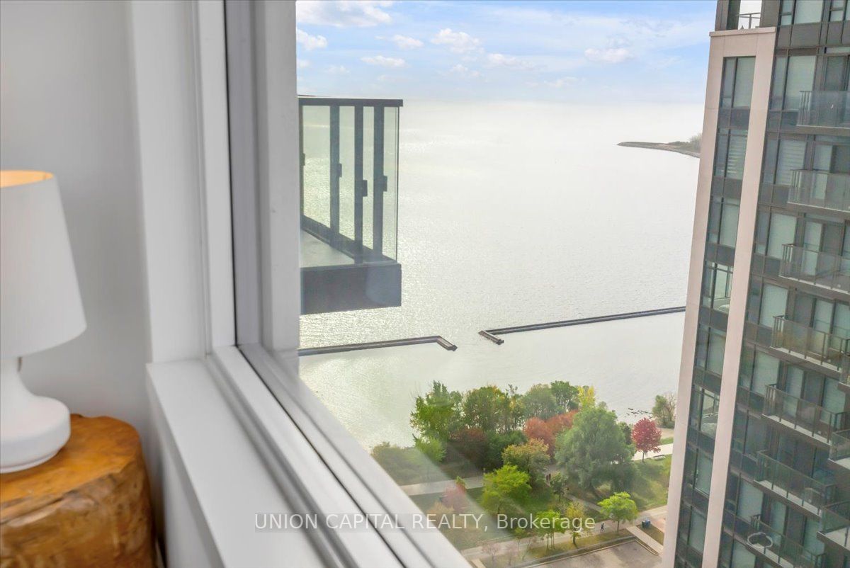 1926 Lakeshore Blvd W, #3216