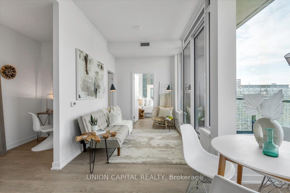 1926 Lakeshore Blvd W, #3216