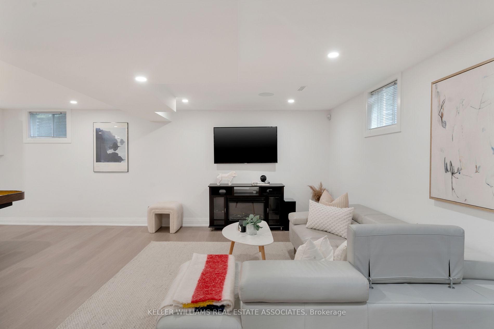 19 Wolf Cres