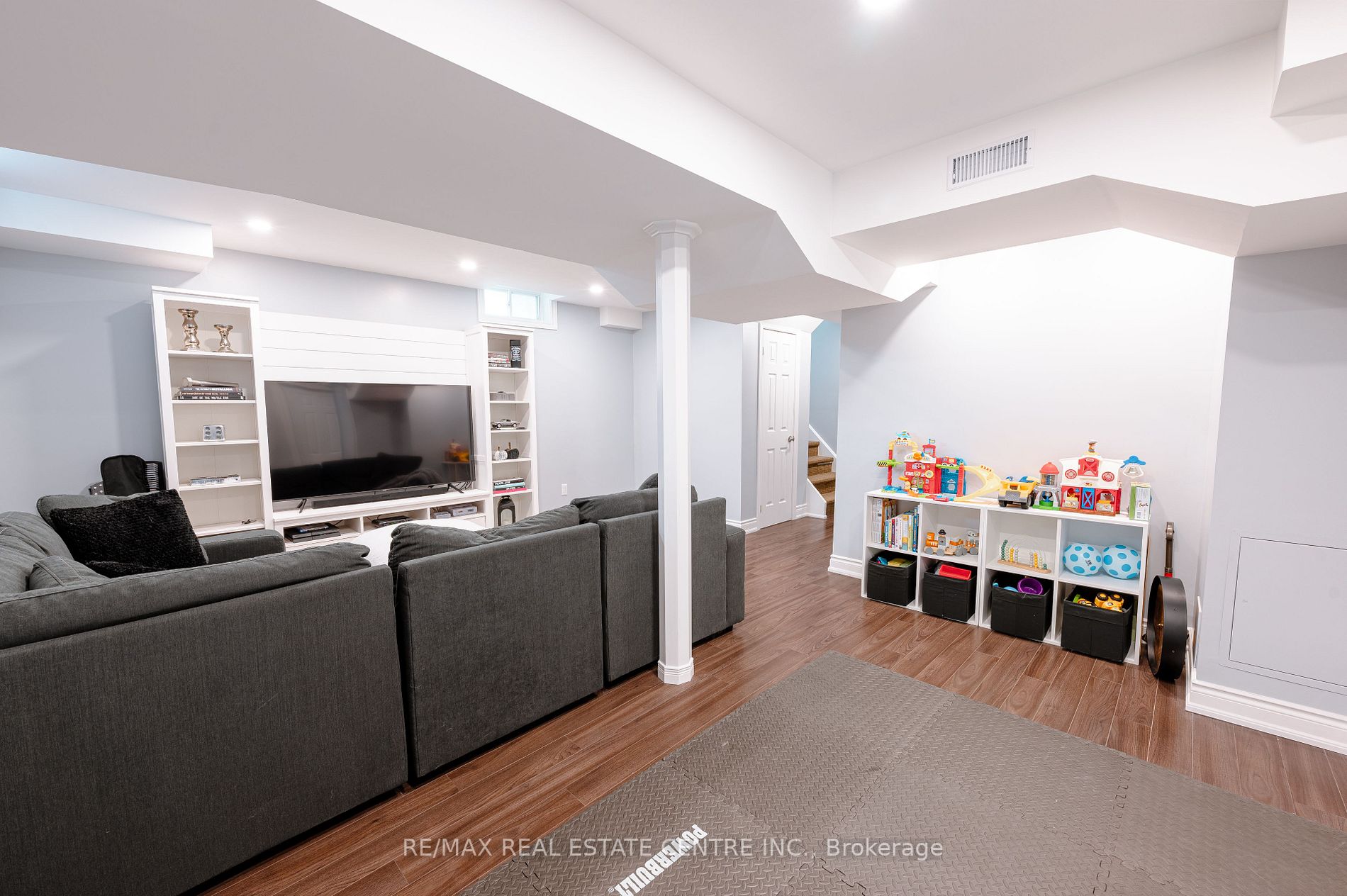 138 Atwood Ave