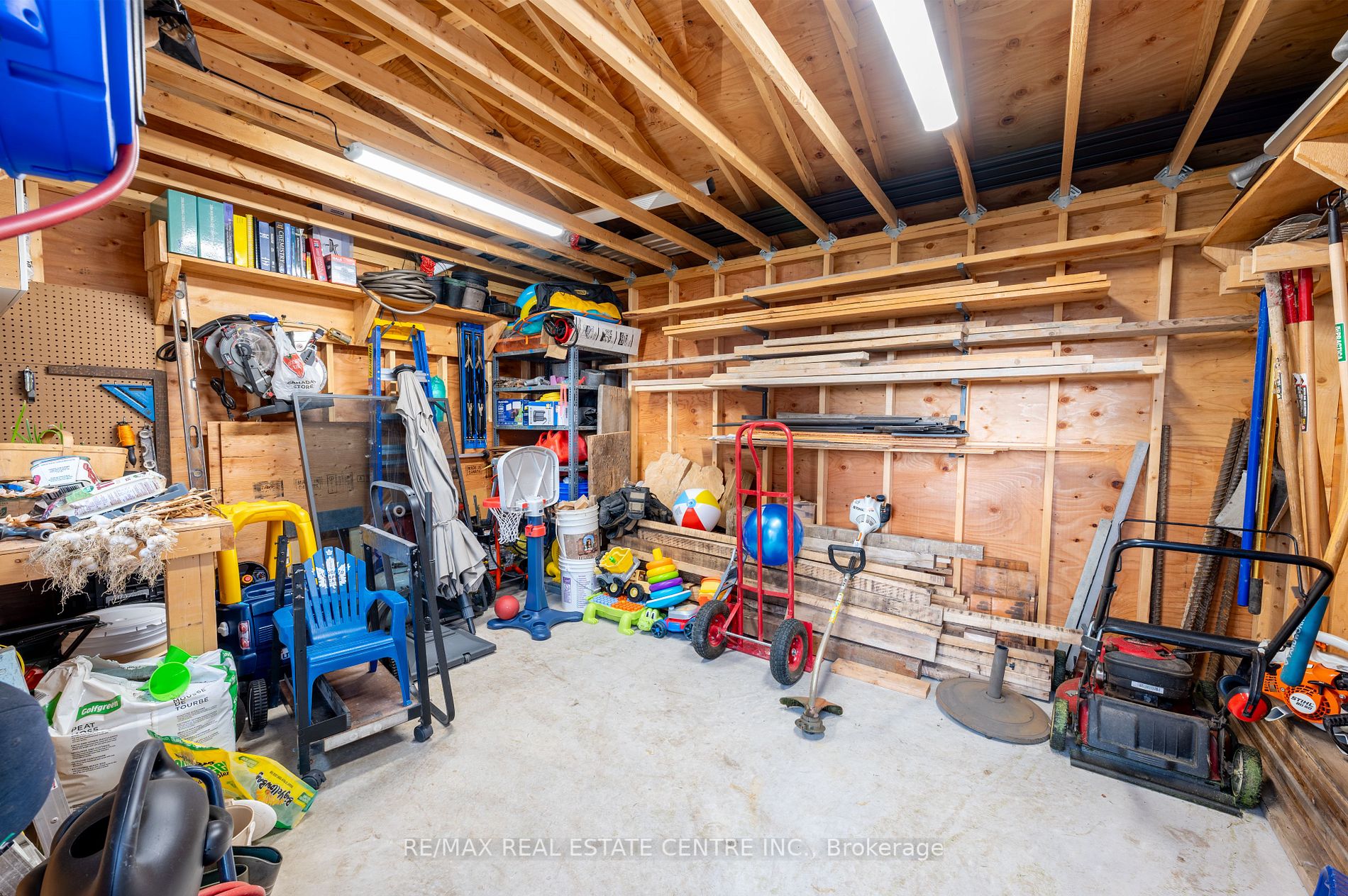 138 Atwood Ave