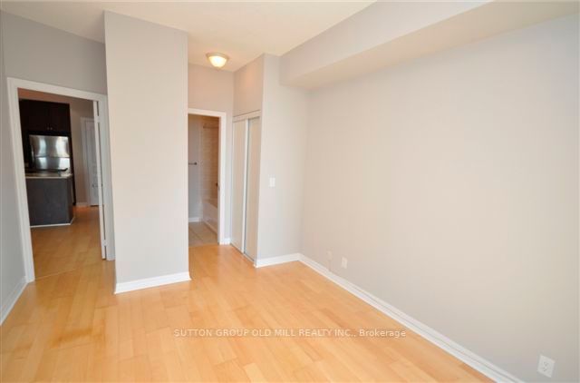 3939 Duke Of York Blvd, #2409