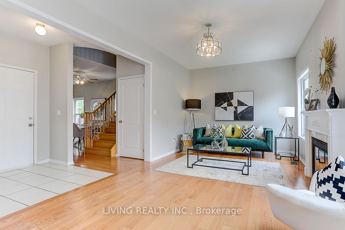 61 Knightswood Cres