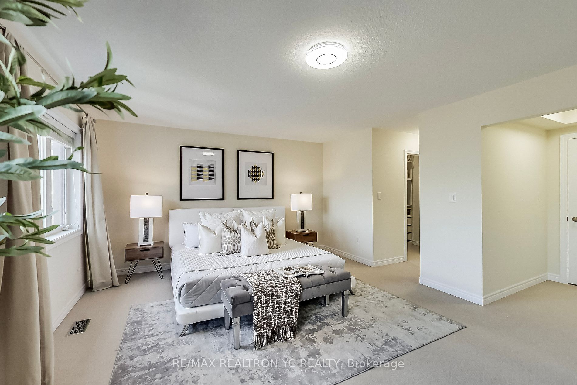 2335 Wuthering Heights Way