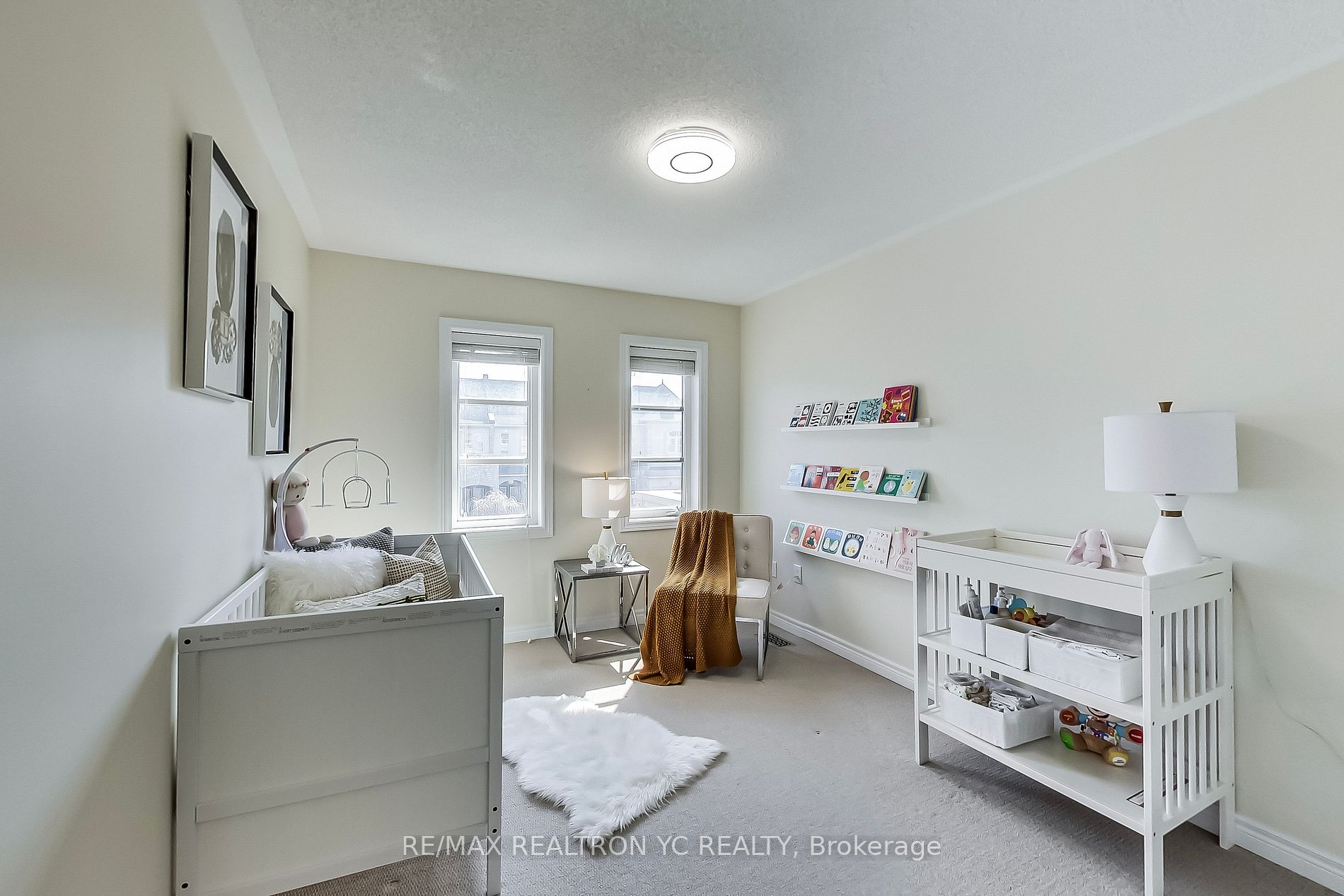 2335 Wuthering Heights Way