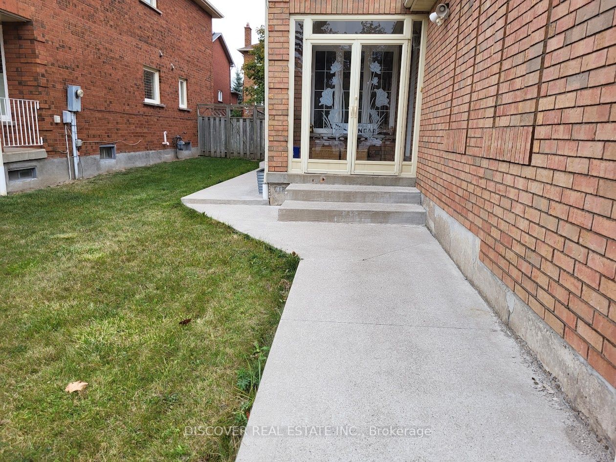 4647 Wayside Crt, #Bsmt