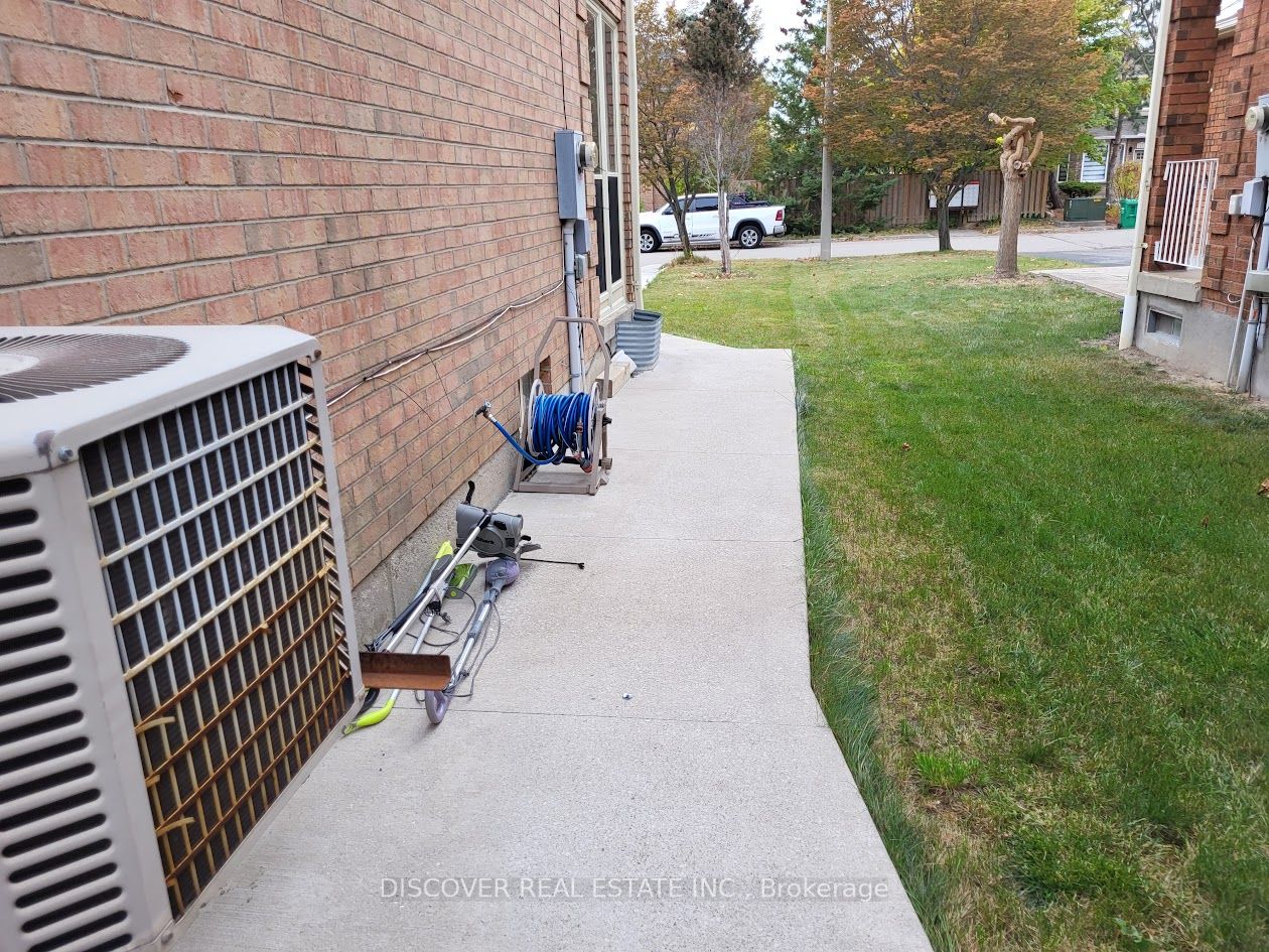 4647 Wayside Crt, #Bsmt