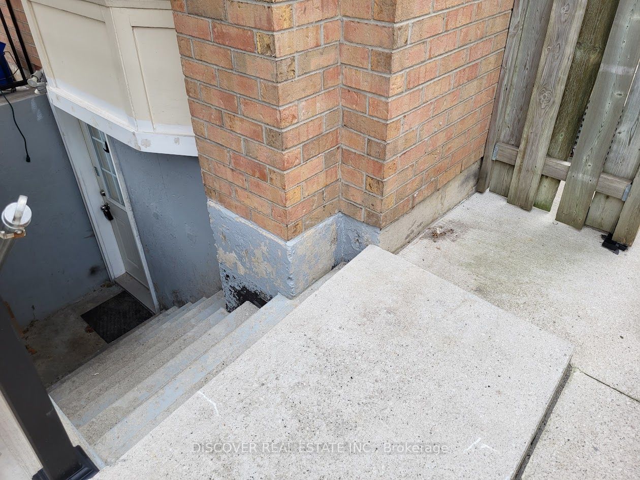 4647 Wayside Crt, #Bsmt