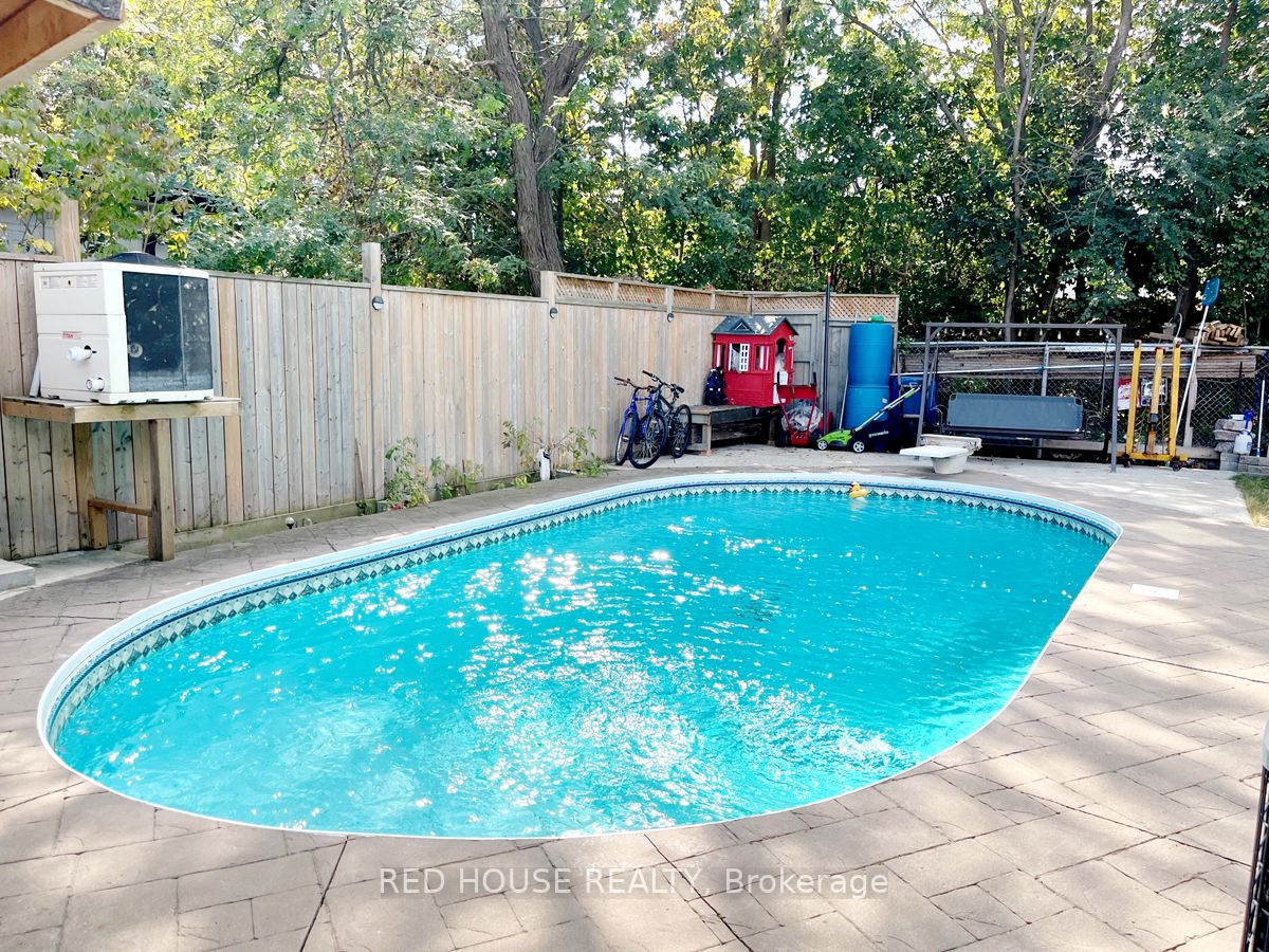 71 Forsythia Rd