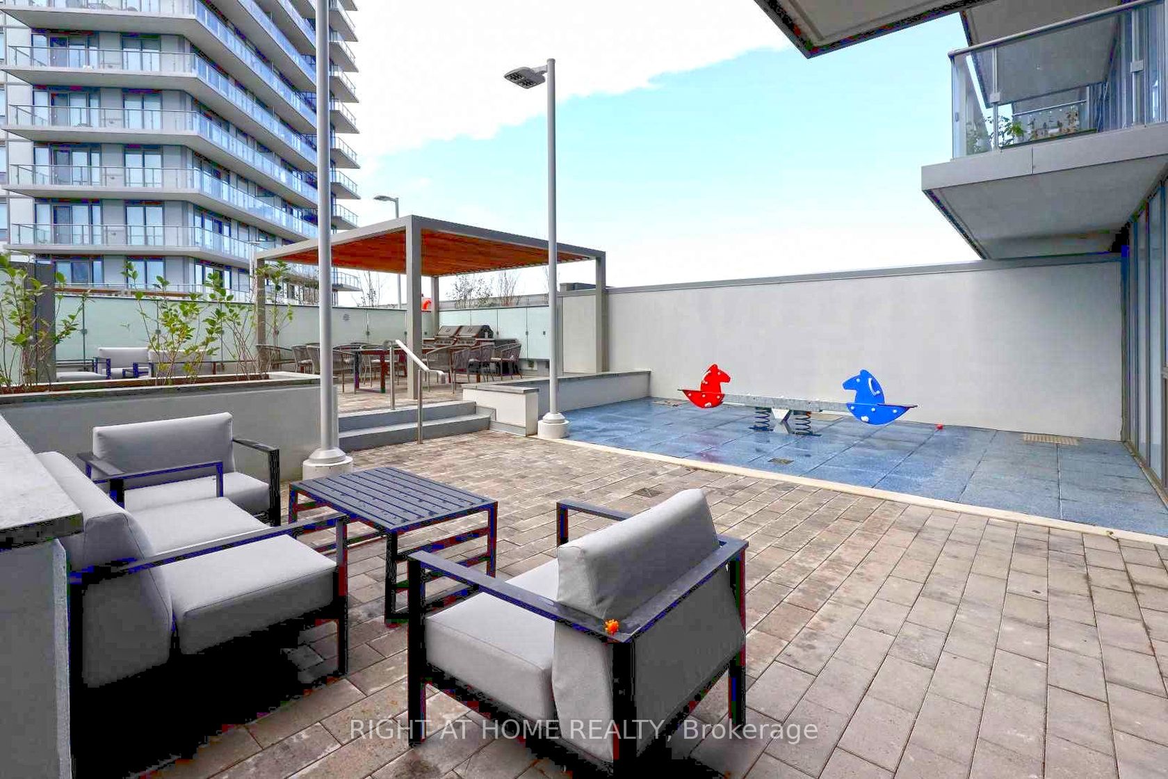 4655 Metcalfe Ave, #306